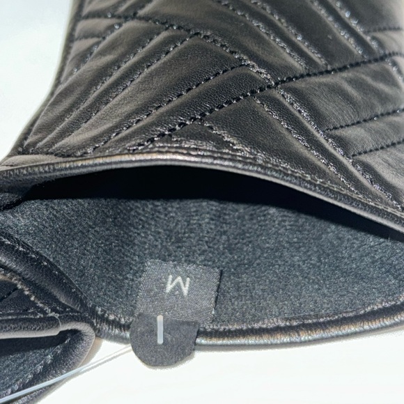 MK Michael Kors Black Leather Driving Gloves Tech Capability Women’s Medium NWOT - Picture 4 of 5